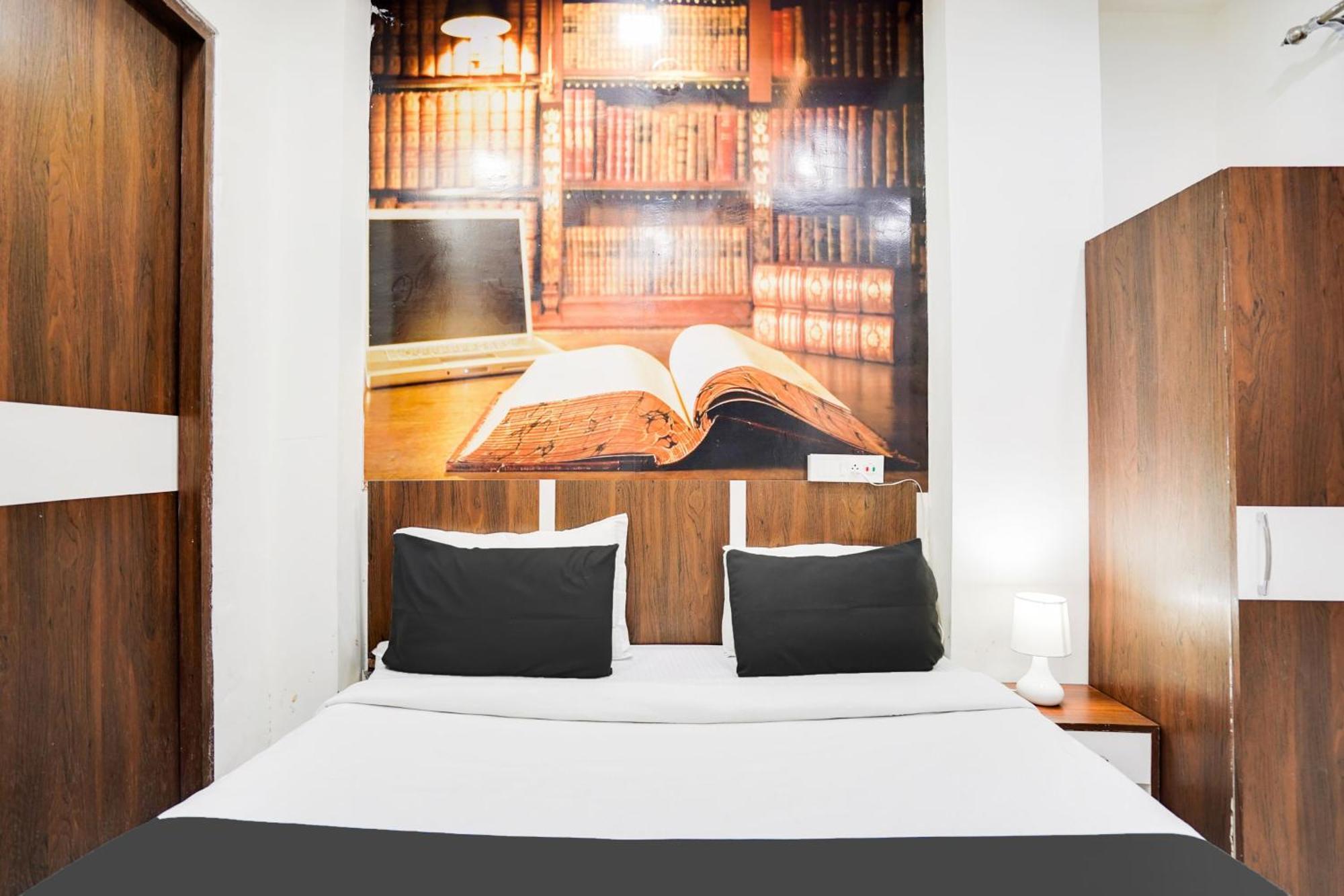 Super Oyo Hotel O Sky Wings Аджмер Экстерьер фото